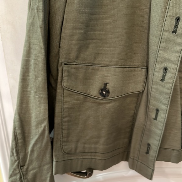 Loft Outlet 100% Cotton Army Green Light Jacket. Great for fall with jeans - Picture 4 of 5
